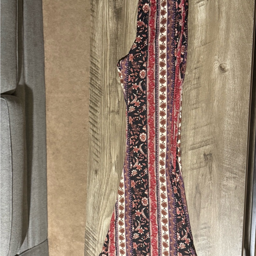 Vibe Sportwear Floral Patterned Dress